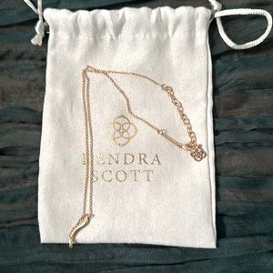Kendra Scott necklace